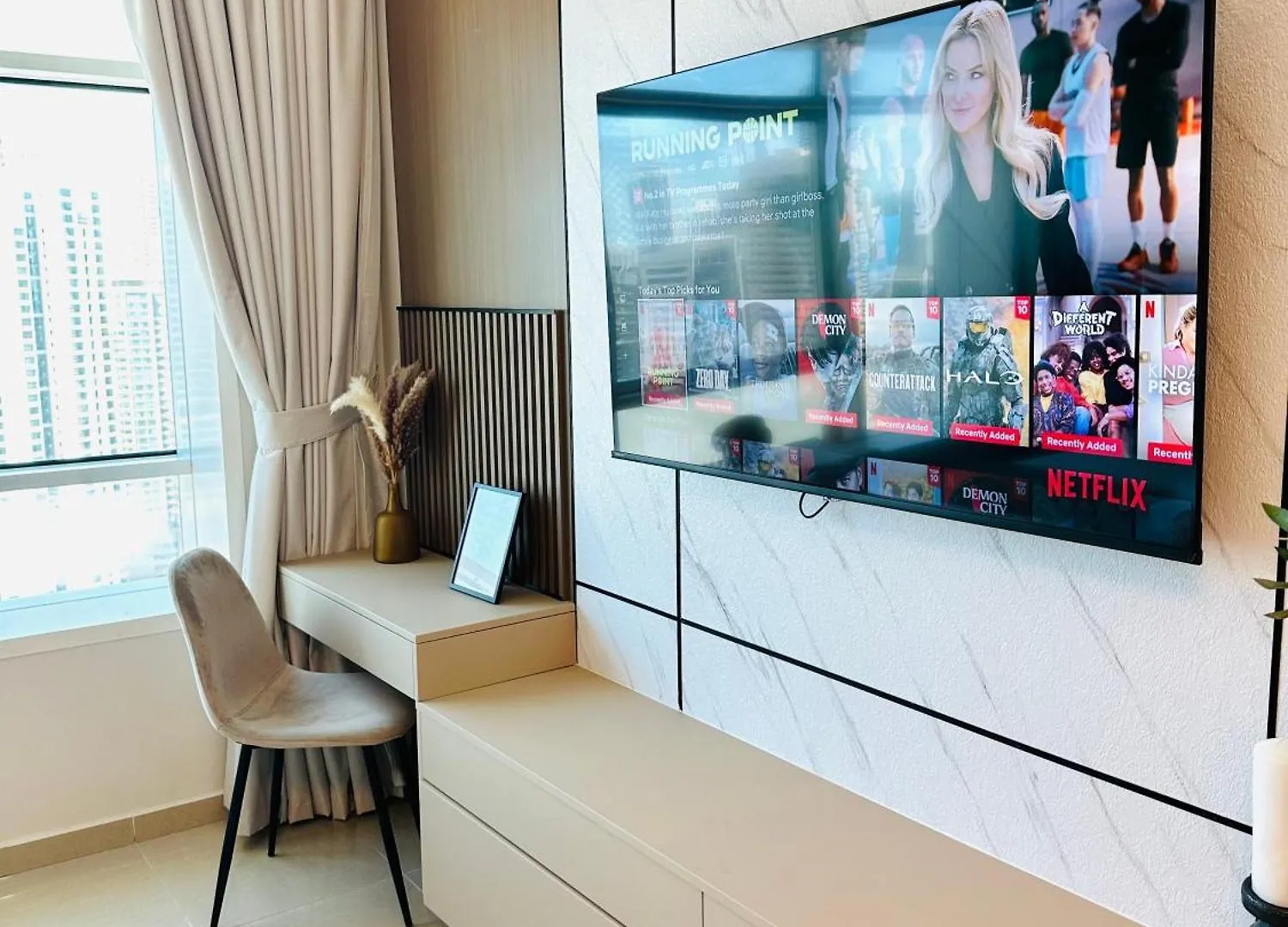 Lake City Tower Dubai Apartment